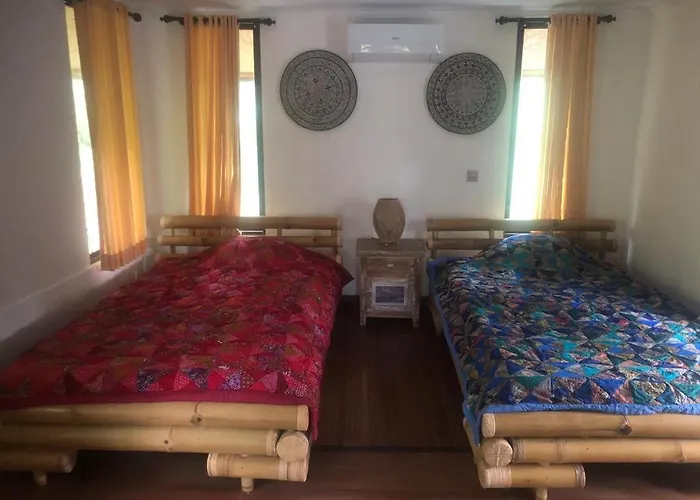 Villa House, Quiet Place Overlooking Rice Fields *